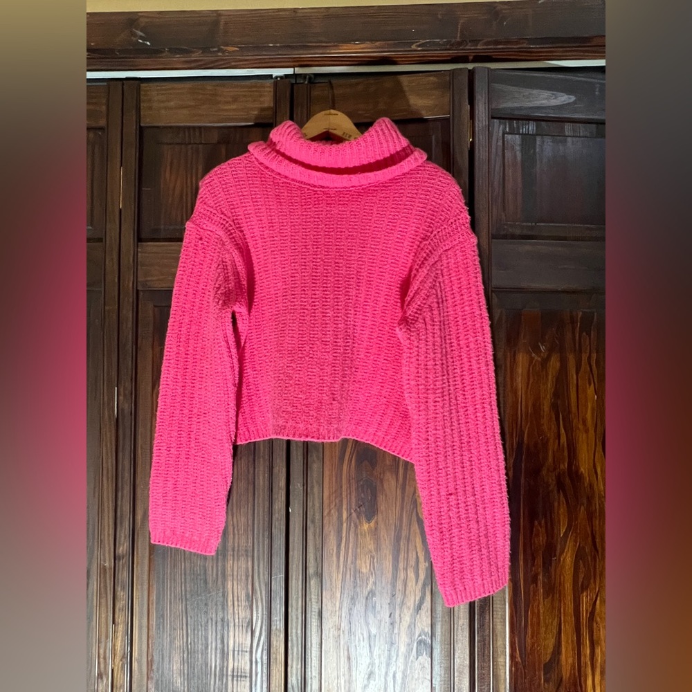 Universal Thread Vibrant Pink Cowl Neck Sweater NWT‎ XS